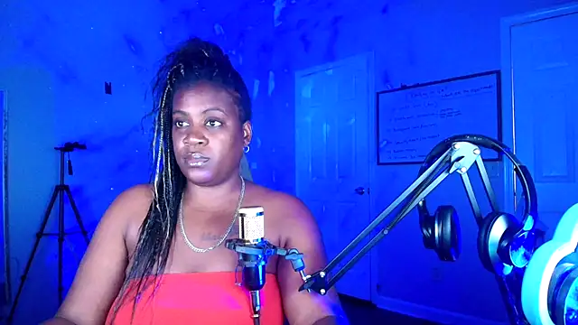 Snapshot of lovelyenigma365 chatting on April 23, 3:30 am lovelyenigma365 online show from April 23, 3:30 am