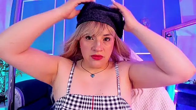 TaraTaylorr online show from November 29, 2:03 am