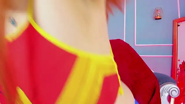 TaraTaylorr online show from March 1, 9:50 pm