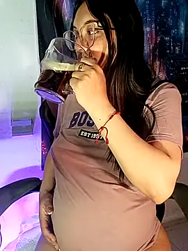 MiaStarts online show from February 4, 10:10 am