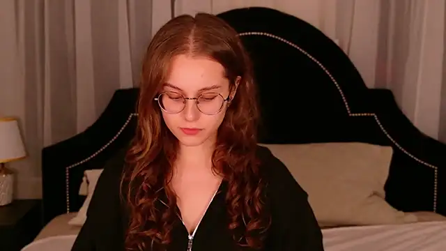 Snapshot of RileyMimicho chatting on September 27, 8:14 pm RileyMimicho online show from September 27, 8:14 pm