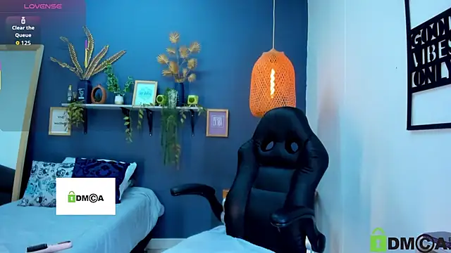 yessila parker online show from November 20, 2:45 am