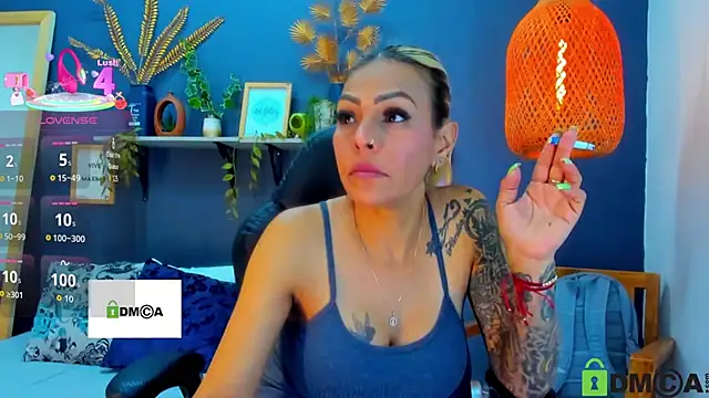 yessila parker online show from November 30, 1:53 am