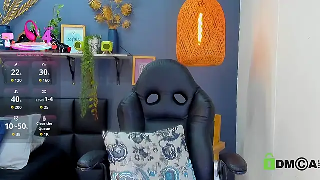 yessila parker online show from April 25, 1:41 pm