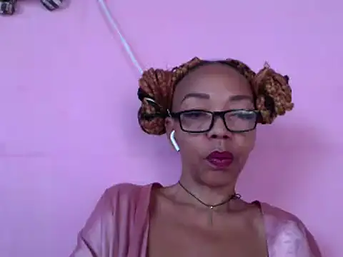 Ladyzee25 online show from April 8, 12:05 pm