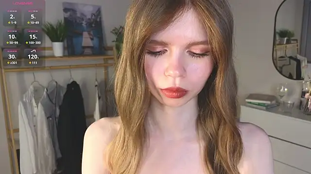 Snapshot of AmityDilley chatting on March 8, 10:11 am AmityDilley online show from March 8, 10:11 am