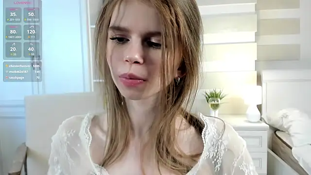 Snapshot of AmityDilley chatting on March 19, 9:49 am AmityDilley online show from March 19, 9:49 am