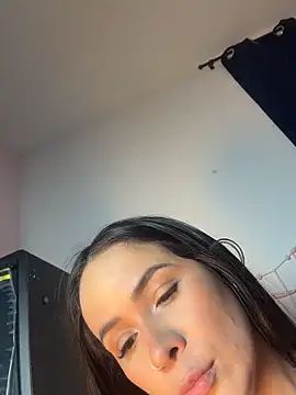 Snapshot of HotAlana_ chatting on May 7, 12:16 am HotAlana online show from May 7, 12:16 am