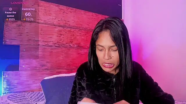 Snapshot of Fernanda_liie_ chatting on June 3, 1:03 pm Fernanda liie online show from June 3, 1:03 pm