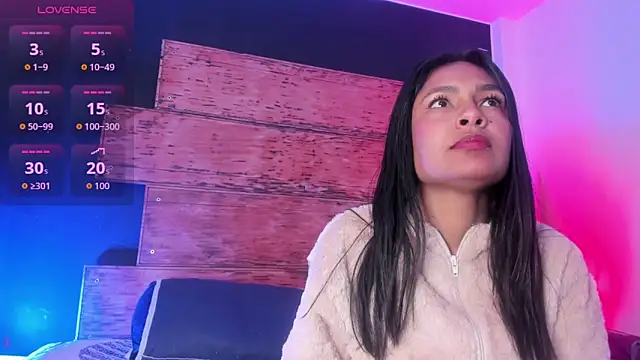 Snapshot of Fernanda_liie_ chatting on June 5, 1:06 pm Fernanda liie online show from June 5, 1:06 pm
