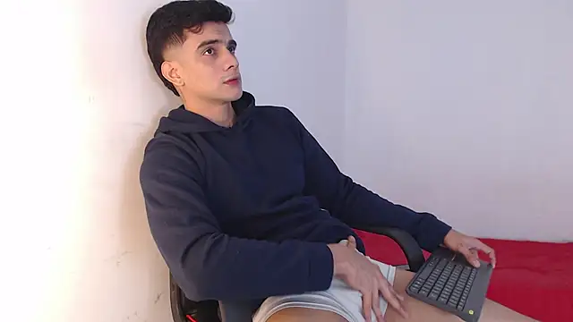 adam levis17 online show from October 25, 7:16 am