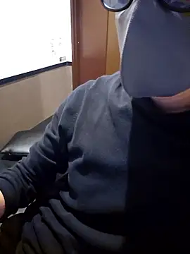 daaarin44 online show from March 18, 5:10 am