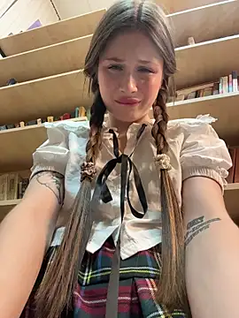 melicious  online show from December 1, 5:56 am