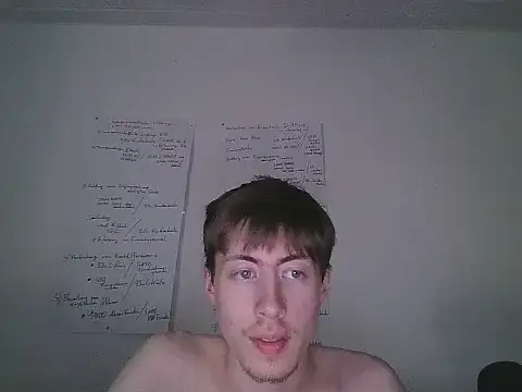 Snapshot of xy_monkeyBigCock chatting on June 15, 4:53 pm xy monkeyBigCock online show from June 15, 4:53 pm