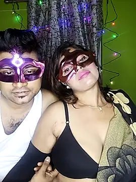 Snapshot of Exotic_couple_38 chatting on November 1, 6:54 pm Exotic couple 38 online show from November 1, 6:54 pm