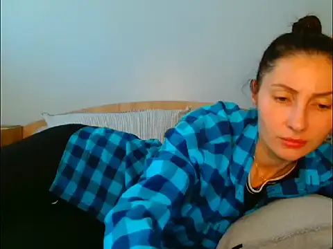 Snapshot of Irina9793 chatting on May 7, 9:25 am Irina9793 online show from May 7, 9:25 am