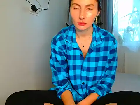 Snapshot of Irina9793 chatting on June 3, 5:10 am Irina9793 online show from June 3, 5:10 am