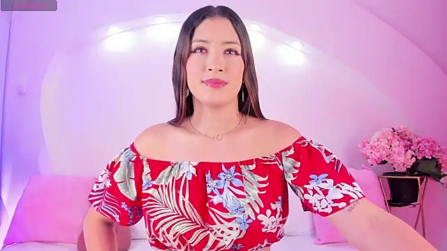 Snapshot of ValeriMilton chatting on October 23, 7:45 pm ValeriMilton online show from October 23, 7:45 pm