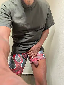 Snapshot of Mouththisbigdick chatting on March 26, 1:33 am Mouththisbigdick online show from March 26, 1:33 am