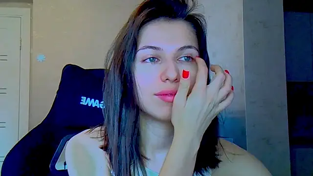 Snapshot of YourrAngelllll chatting on March 7, 4:57 am YourrAngelllll online show from March 7, 4:57 am