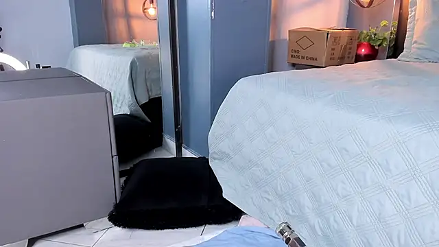 Melissa 23  online show from November 30, 11:36 am