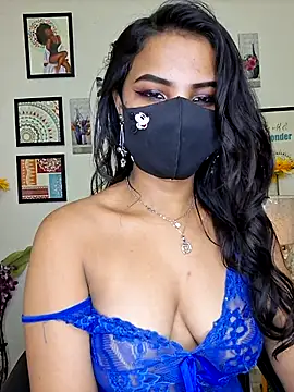 Snapshot of Noor-Bold chatting on December 18, 3:07 pm Noor-Bold online show from December 18, 3:07 pm