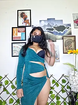 Snapshot of Noor-Bold chatting on February 3, 7:57 am Noor-Bold online show from February 3, 7:57 am