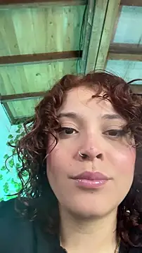 Snapshot of LiraSonnett chatting on December 16, 9:09 pm LiraSonnett online show from December 16, 9:09 pm