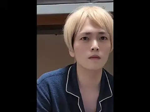 Snapshot of mgnhiroyuki chatting on June 22, 4:04 pm mgnhiroyuki online show from June 22, 4:04 pm