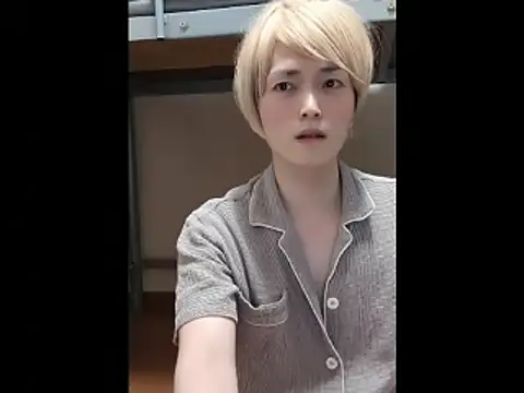 Snapshot of mgnhiroyuki chatting on June 29, 10:15 am mgnhiroyuki online show from June 29, 10:15 am