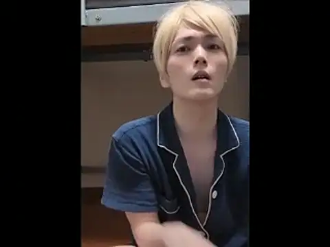 Snapshot of mgnhiroyuki chatting on July 4, 6:36 pm mgnhiroyuki online show from July 4, 6:36 pm