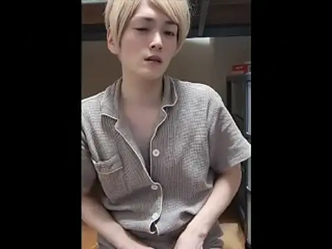 Snapshot of mgnhiroyuki chatting on July 10, 2:49 am mgnhiroyuki online show from July 10, 2:49 am