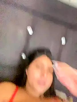 Snapshot of mayteziinhaa chatting on October 28, 1:03 pm mayteziinhaa online show from October 28, 1:03 pm