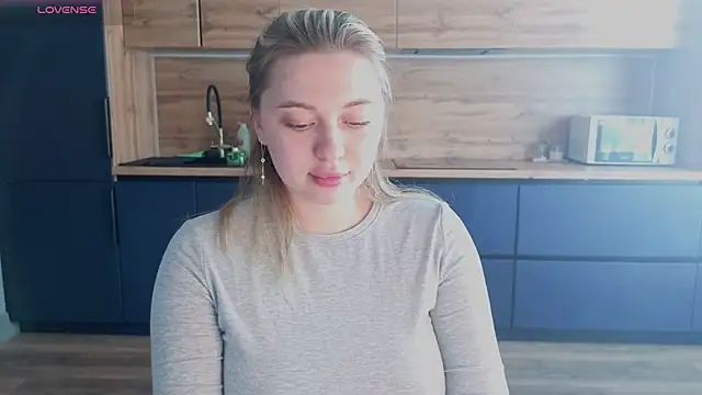 christie luv online show from March 11, 12:55 pm