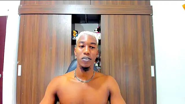 Dreamastercum  online show from December 19, 8:16 pm