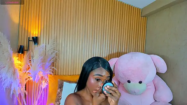 Snapshot of AlexiaAbbey chatting on June 9, 7:03 pm AlexiaAbbey online show from June 9, 7:03 pm