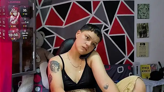 Snapshot of demimoore222 chatting on January 14, 3:28 pm demimoore222 online show from January 14, 3:28 pm