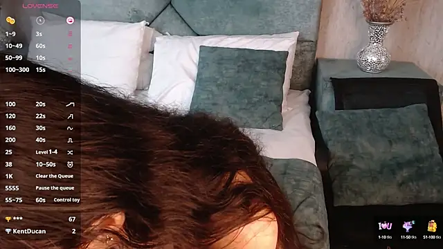 LiliJensen online show from March 22, 1:00 am