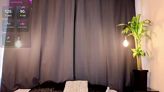 Snapshot of CRAZY-BOY99 chatting on November 13, 11:53 am CRAZY-BOY99 online show from November 13, 11:53 am