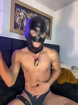 Snapshot of CRAZY-BOY99 chatting on December 13, 10:48 pm CRAZY-BOY99 online show from December 13, 10:48 pm