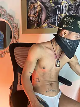 Snapshot of CRAZY-BOY99 chatting on March 16, 10:52 am CRAZY-BOY99 online show from March 16, 10:52 am