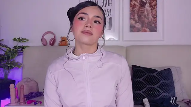 SaritaBratz online show from February 26, 9:58 pm