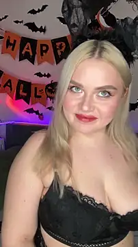 April Vancee online show from October 31, 3:57 pm