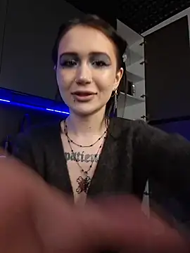Snapshot of HeatherSweet_ chatting on June 22, 6:49 pm HeatherSweet online show from June 22, 6:49 pm