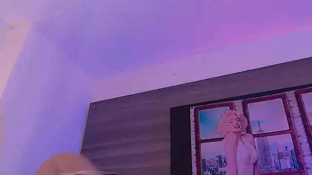 SashaNova online show from November 14, 4:33 am