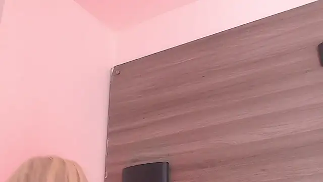 SashaNova online show from August 5, 4:59 am