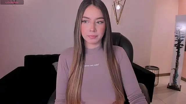 Snapshot of MaddisonCollins chatting on January 17, 11:59 am MaddisonCollins online show from January 17, 11:59 am