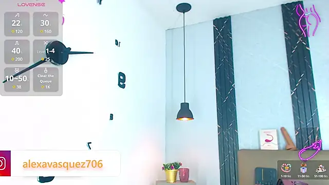 Snapshot of Alexxaa_Fox chatting on March 20, 7:03 am Alexxaa Fox online show from March 20, 7:03 am