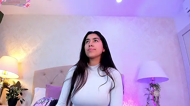 Snapshot of Mia_Montess chatting on May 27, 12:46 pm Mia Montess online show from May 27, 12:46 pm