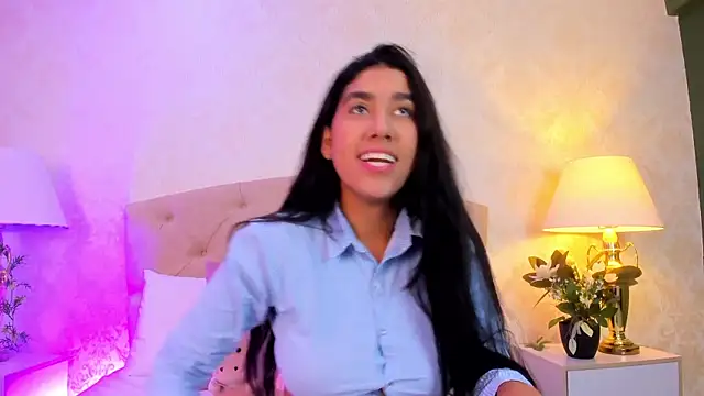 Snapshot of Mia_Montess chatting on June 19, 3:16 pm Mia Montess online show from June 19, 3:16 pm